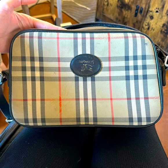 Burberry Beige and Black Checkered Bag. PRE-OWNED - Picture 1 of 16